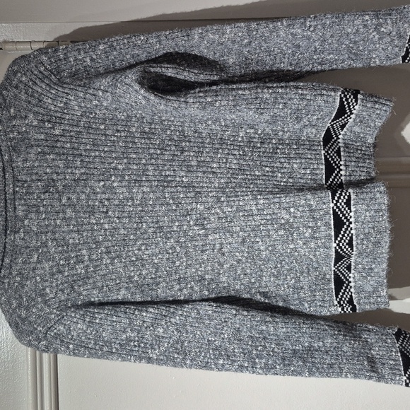 CARDIGAN WITH CHANEL EMBELLISHMENTS - Picture 5 of 5